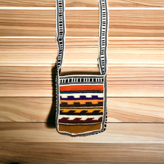 Handmade Crossbody Bag (4)